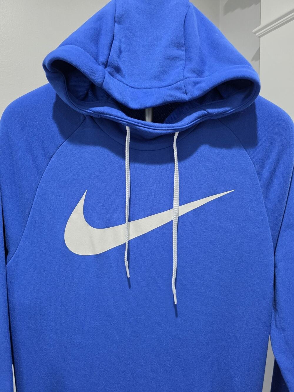 Nike Dri-FIT Men’s Medium Blue Pullover Hoodie White Swoosh Athletic